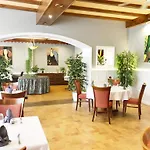 L'embleme - Boutique Hotel 3*